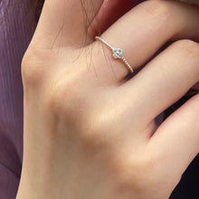 Load image into Gallery viewer, 925 Dainty Clover Ring