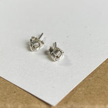 Load image into Gallery viewer, 925 Dainty Knot Earring
