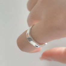 Load image into Gallery viewer, 925 Abstract Ring
